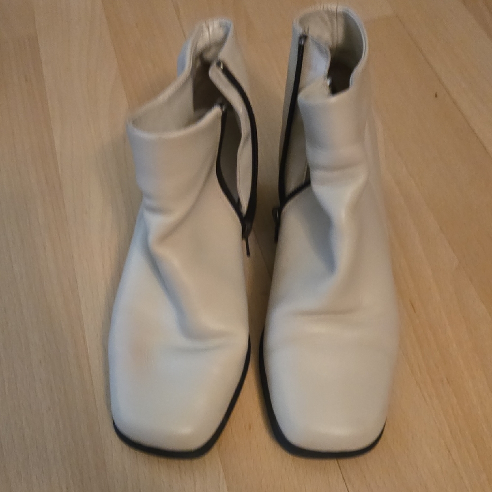 Chadwicks Cream Ankle Booties